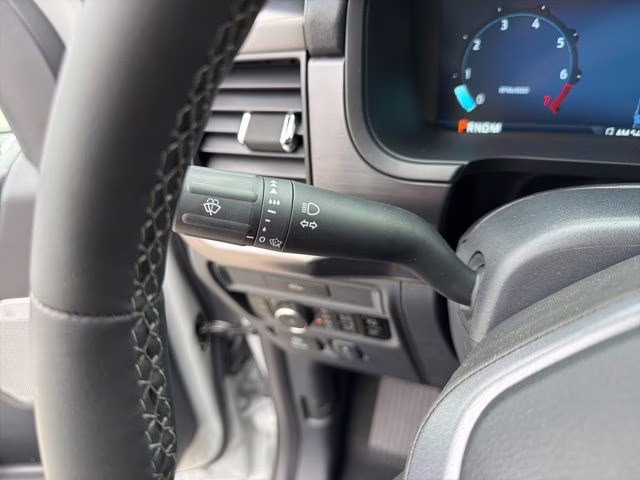 2026 Avalanche Ford F-150 Lariat 4X4 Truck