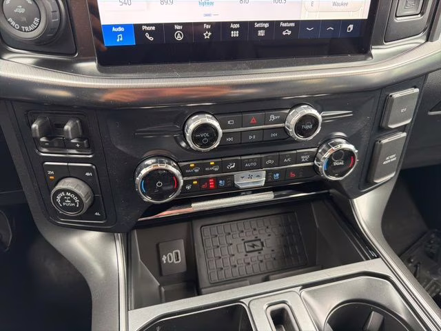 2026 Avalanche Ford F-150 Lariat 4X4 Truck