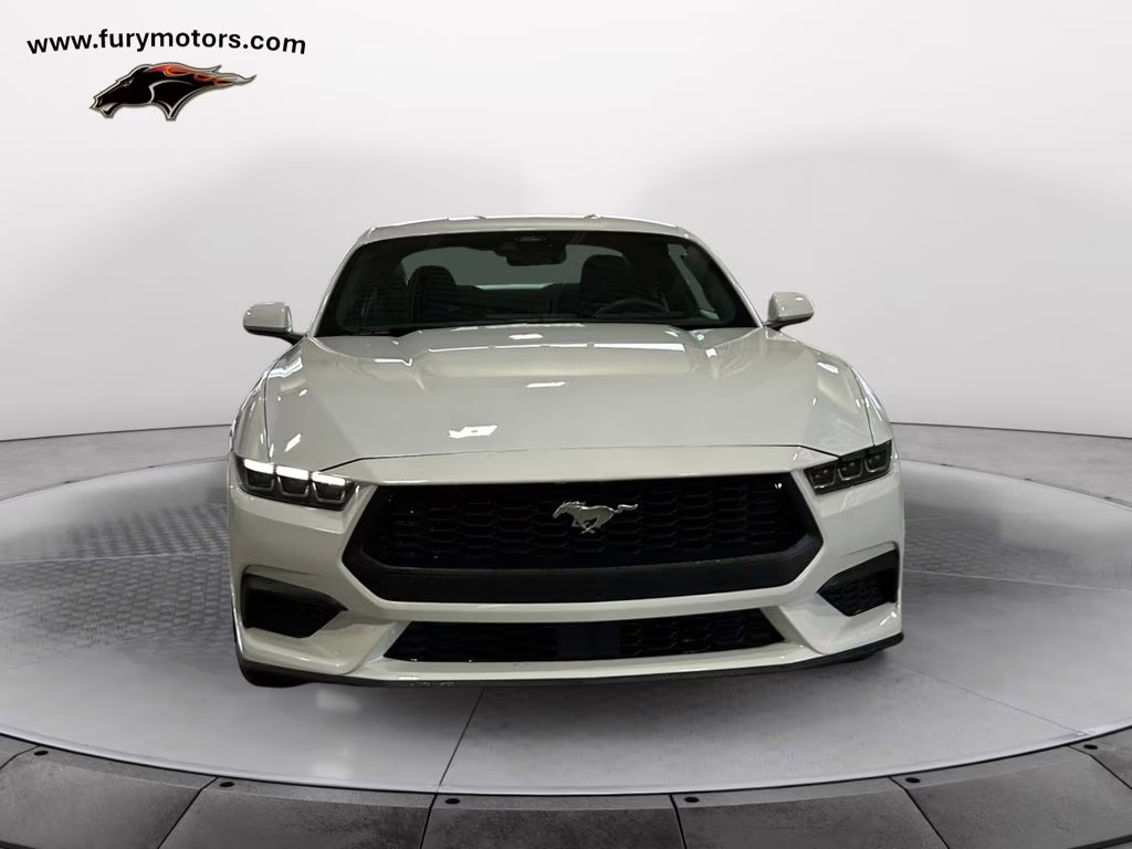 2025 Oxford White Ford Mustang EcoBoost RWD Coupe