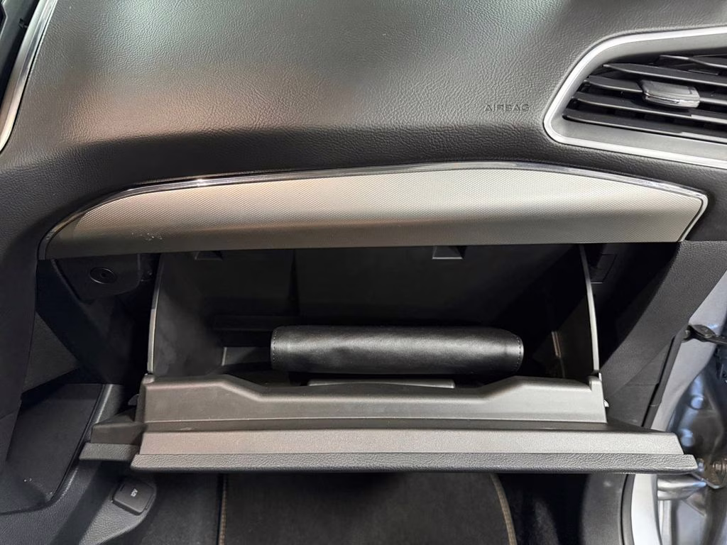 2024 Iconic Silver Metallic Ford Edge Titanium Elite Pkg w/Pano Roof AWD SUV