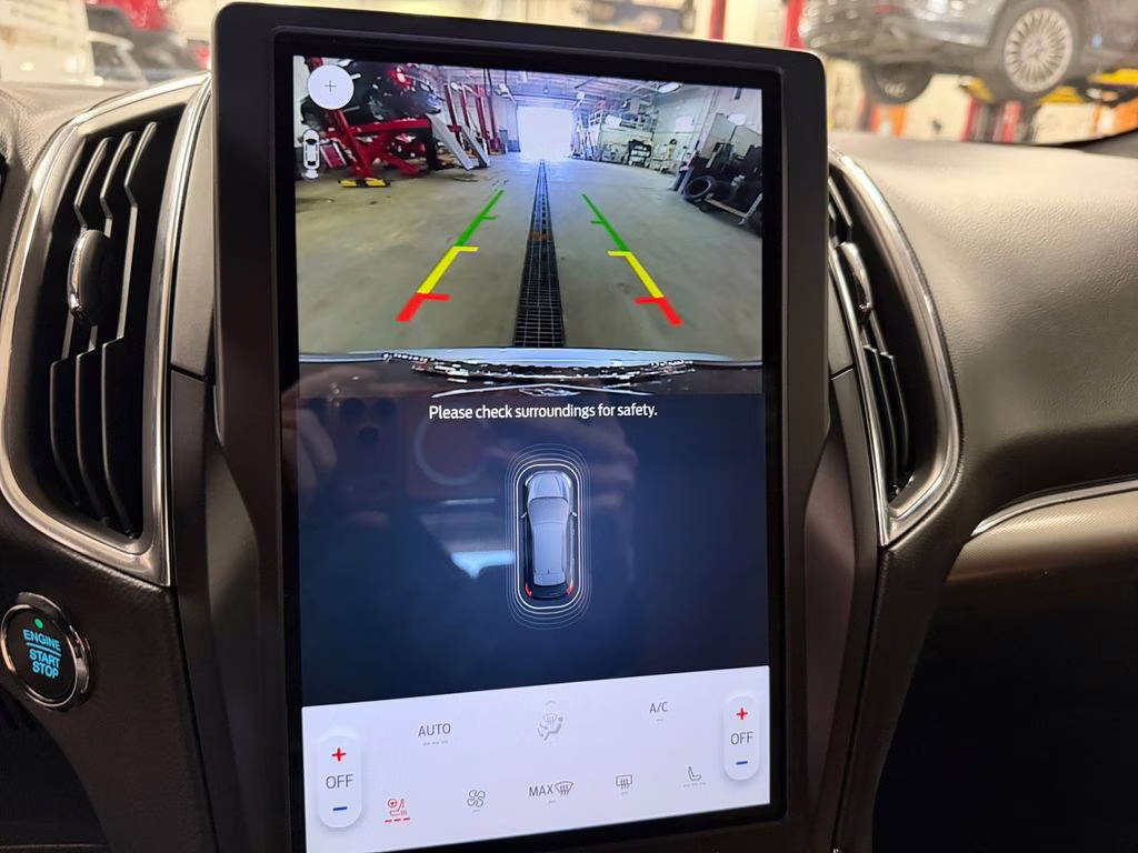 2024 Iconic Silver Metallic Ford Edge Titanium Elite Pkg w/Pano Roof AWD SUV