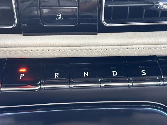 2022 Blue Metallic Lincoln Nautilus Reserve AWD SUV