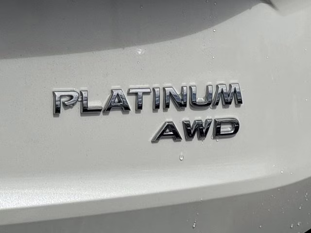 2022 Pearl White Tricoat Nissan Rogue Platinum AWD SUV