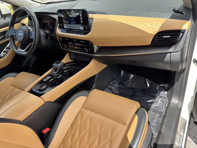 2022 Pearl White Tricoat Nissan Rogue Platinum AWD SUV