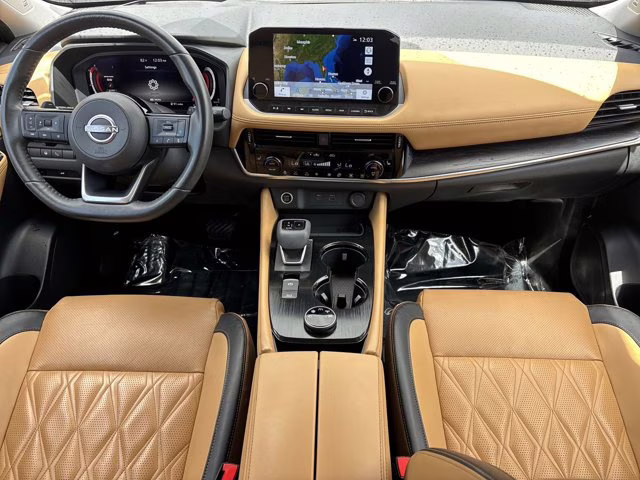 2022 Pearl White Tricoat Nissan Rogue Platinum AWD SUV