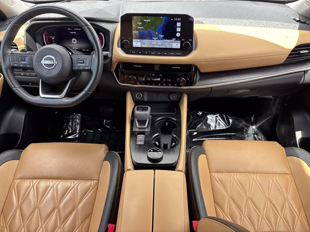 2022 Pearl White Tricoat Nissan Rogue Platinum AWD SUV