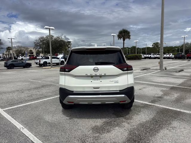 2022 Pearl White Tricoat Nissan Rogue Platinum AWD SUV