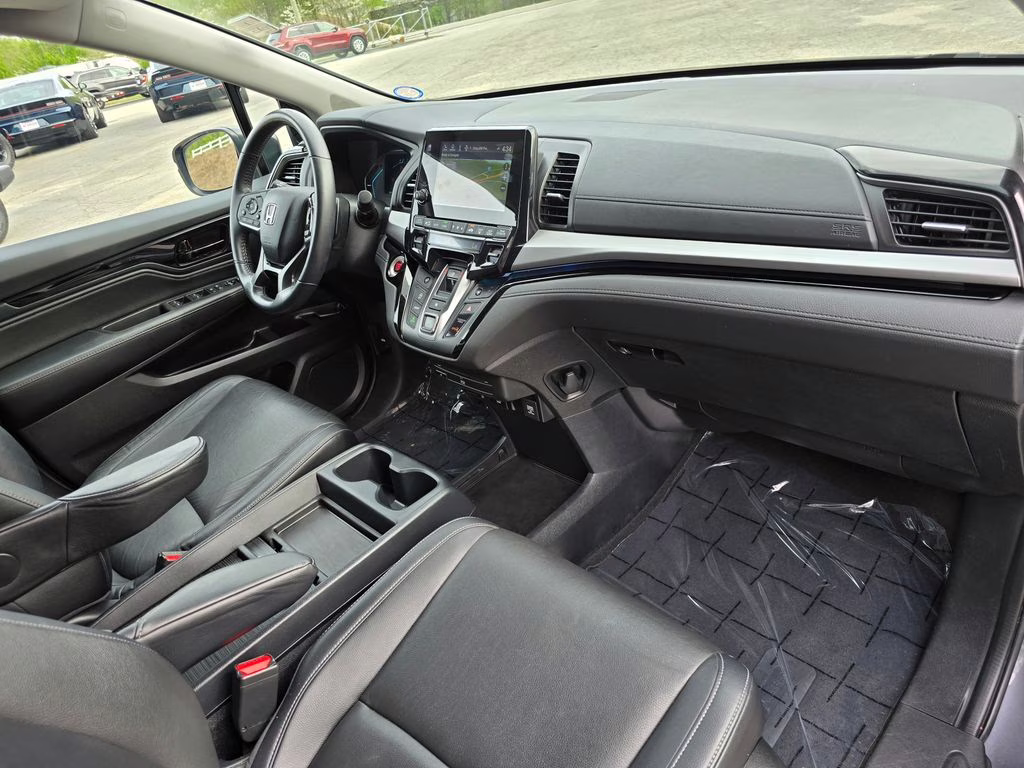2023 Modern Steel Metallic Honda Odyssey Touring FWD Van