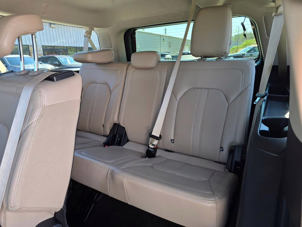 2022 Black Metallic Ford Expedition Max Limited 4X4 SUV