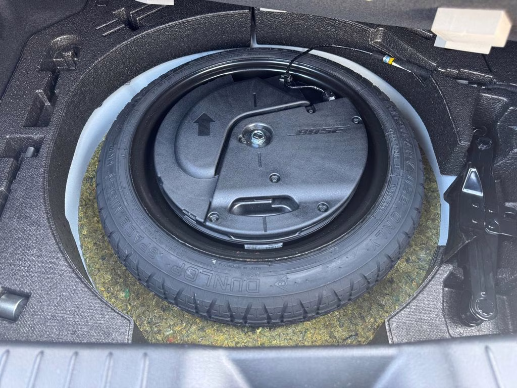 2024 Snowflake White Pearl Mica Mazda Mazda3 2.5 S Premium Package FWD Hatchback