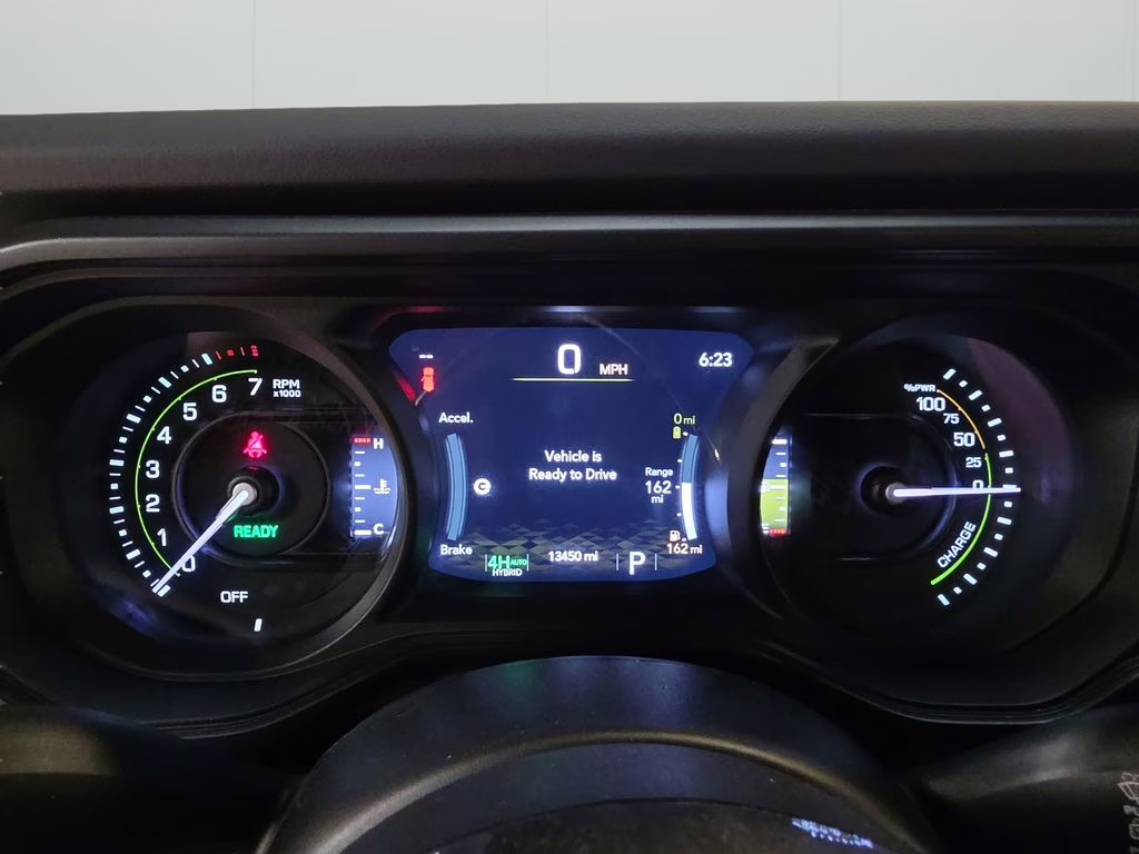 2025 Granite Crystal Metallic Clearcoat Jeep Wrangler 4xe Sahara 4X4 SUV