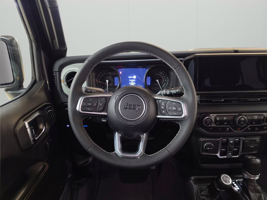 2025 Granite Crystal Metallic Clearcoat Jeep Wrangler 4xe Sahara 4X4 SUV