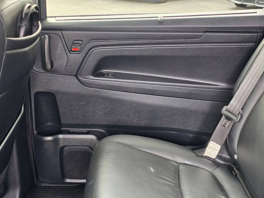 2023 Modern Steel Metallic Honda Odyssey Touring FWD Van