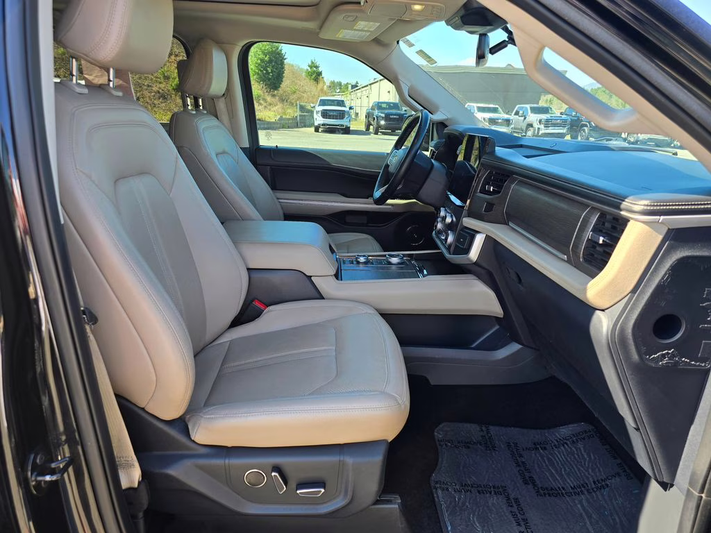 2022 Black Metallic Ford Expedition Max Limited 4X4 SUV