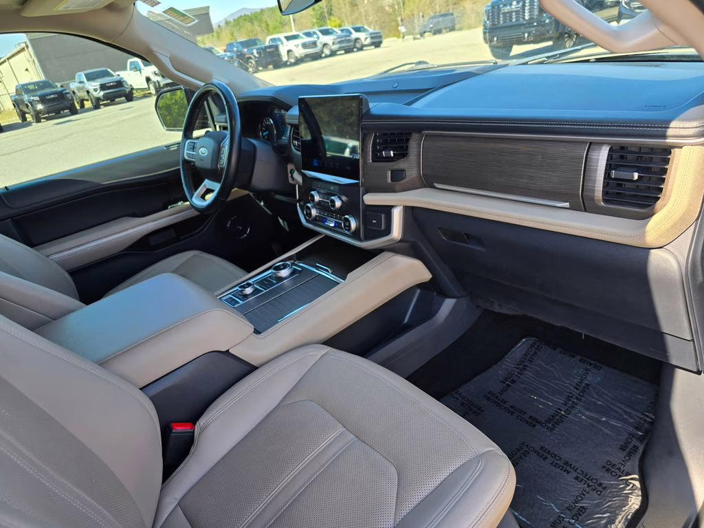 2022 Black Metallic Ford Expedition Max Limited 4X4 SUV