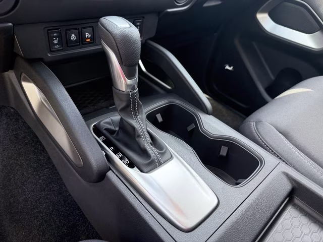 2025 Glacier White Nissan Frontier SV RWD Truck