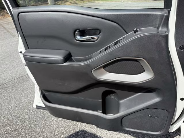 2025 Glacier White Nissan Frontier SV RWD Truck