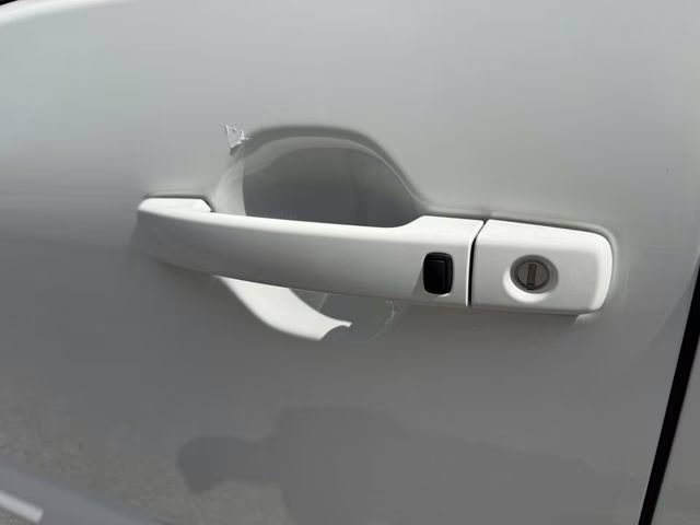 2025 Glacier White Nissan Frontier SV RWD Truck