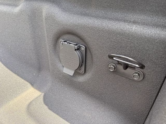 2025 Glacier White Nissan Frontier SV RWD Truck