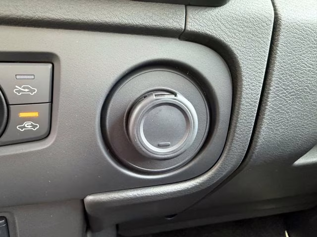 2025 Glacier White Nissan Frontier SV RWD Truck