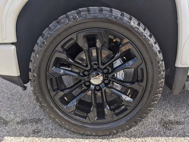 2022 White Frost Tricoat GMC Sierra 1500 Limited Denali 4X4 Truck