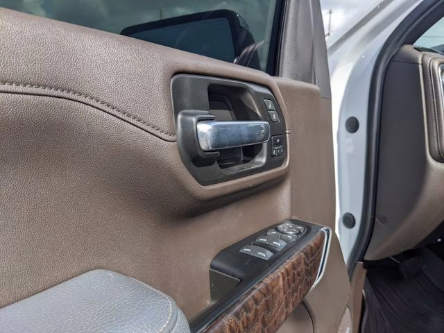 2022 White Frost Tricoat GMC Sierra 1500 Limited Denali 4X4 Truck