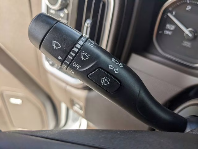 2022 White Frost Tricoat GMC Sierra 1500 Limited Denali 4X4 Truck