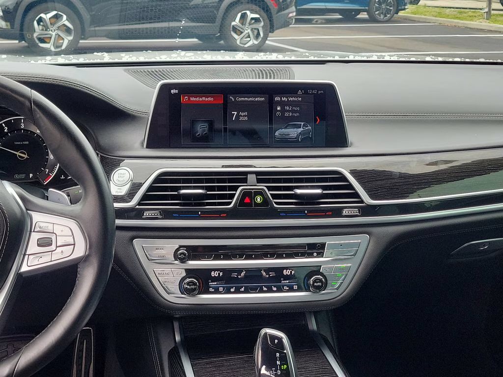 2019 Mineral White Metallic BMW 7 Series 750i RWD Sedan
