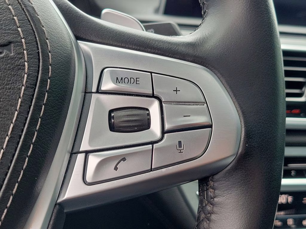 2019 Mineral White Metallic BMW 7 Series 750i RWD Sedan