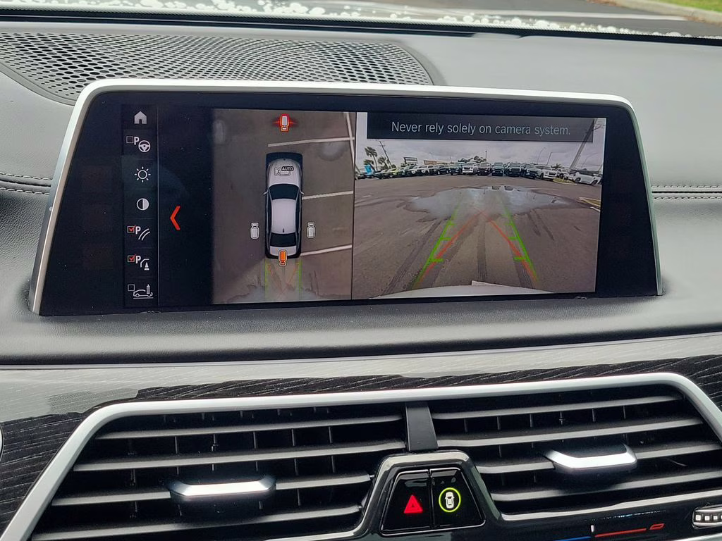 2019 Mineral White Metallic BMW 7 Series 750i RWD Sedan