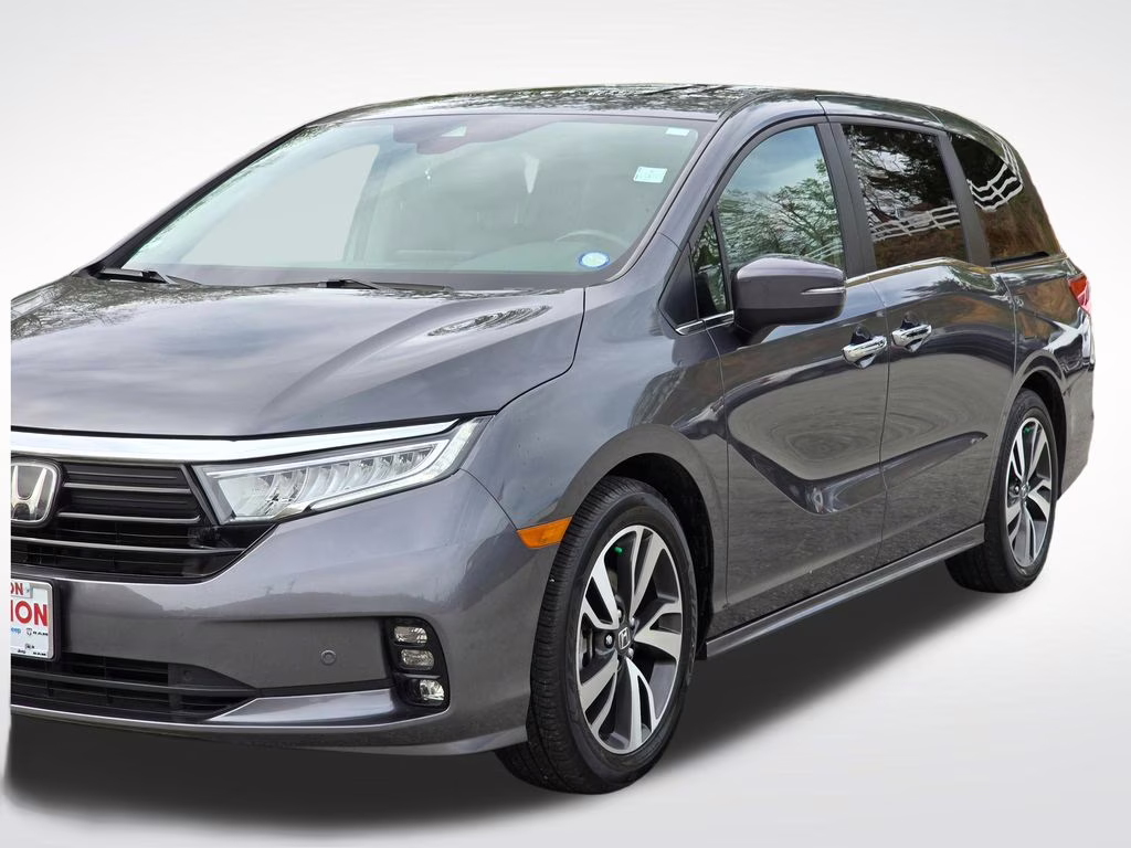 2023 Modern Steel Metallic Honda Odyssey Touring FWD Van