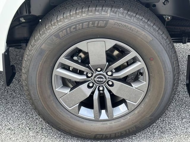 2025 Glacier White Nissan Frontier SV RWD Truck