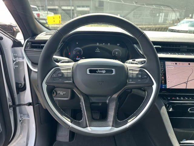 2026 Bright White Clearcoat Jeep Grand Cherokee Limited 4X4 SUV