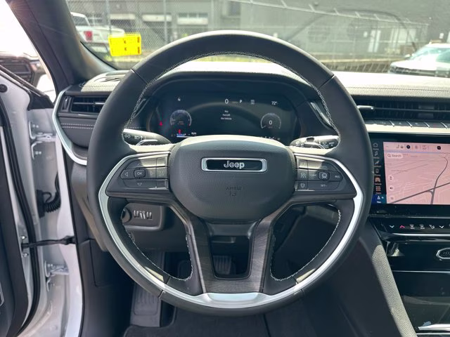 2026 Bright White Clearcoat Jeep Grand Cherokee Limited 4X4 SUV