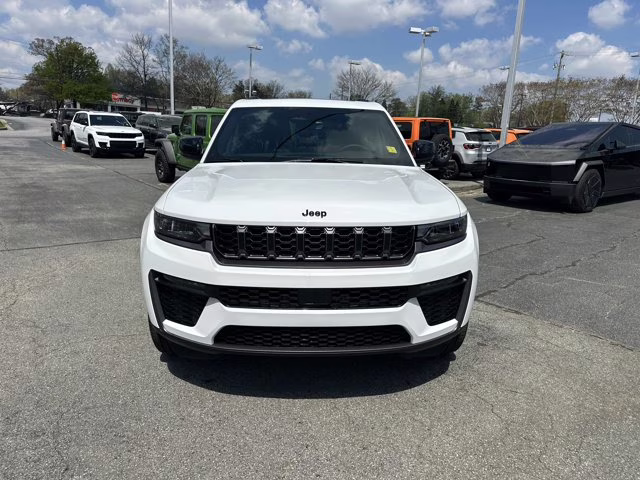 2026 Bright White Clearcoat Jeep Grand Cherokee Limited 4X4 SUV