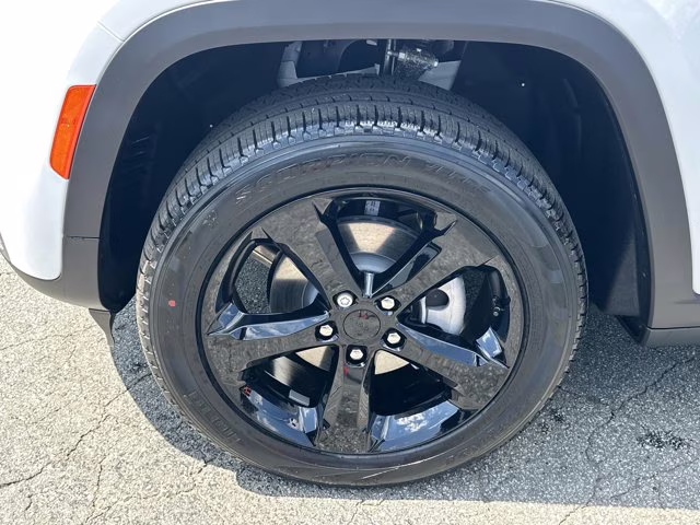 2026 Bright White Clearcoat Jeep Grand Cherokee Limited 4X4 SUV