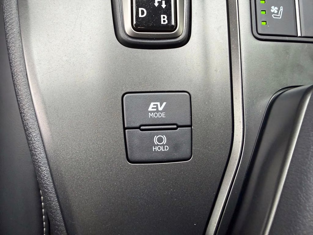 2025 Ultra White with Obsidian Roof Lexus UX 300h F SPORT Design AWD SUV