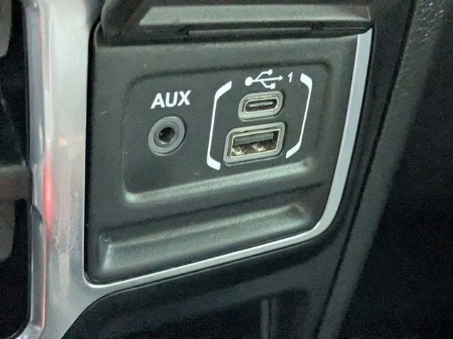 2022 Black Clearcoat Jeep Gladiator Rubicon 4X4 Truck