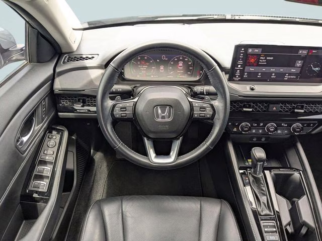 2023 Lunar Silver Metallic Honda Accord Hybrid Touring FWD Sedan