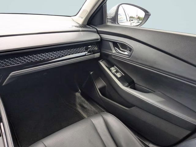 2023 Lunar Silver Metallic Honda Accord Hybrid Touring FWD Sedan