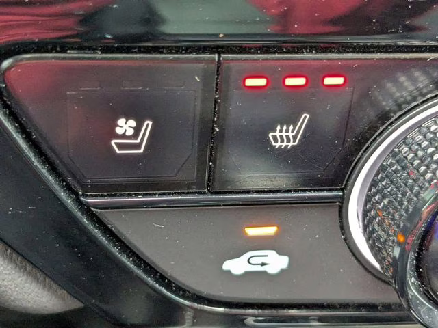 2023 Lunar Silver Metallic Honda Accord Hybrid Touring FWD Sedan