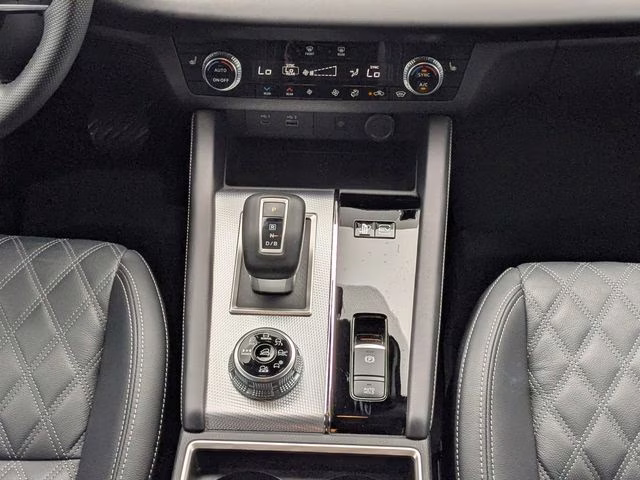 2024 White Diamond Mitsubishi Outlander PHEV SEL AWD SUV