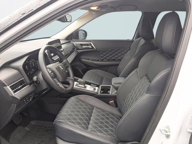 2024 White Diamond Mitsubishi Outlander PHEV SEL AWD SUV
