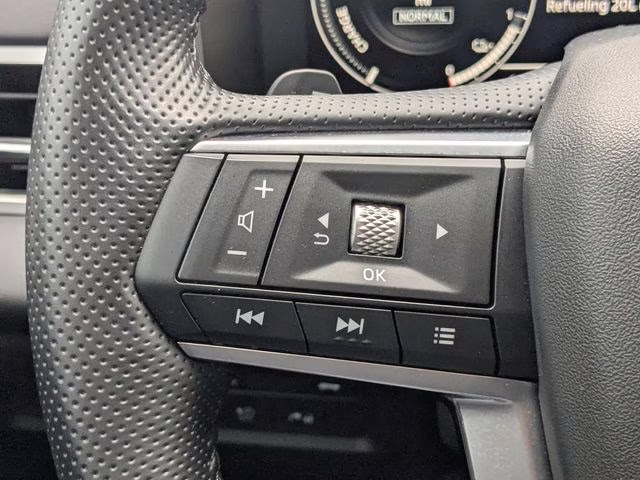 2024 White Diamond Mitsubishi Outlander PHEV SEL AWD SUV