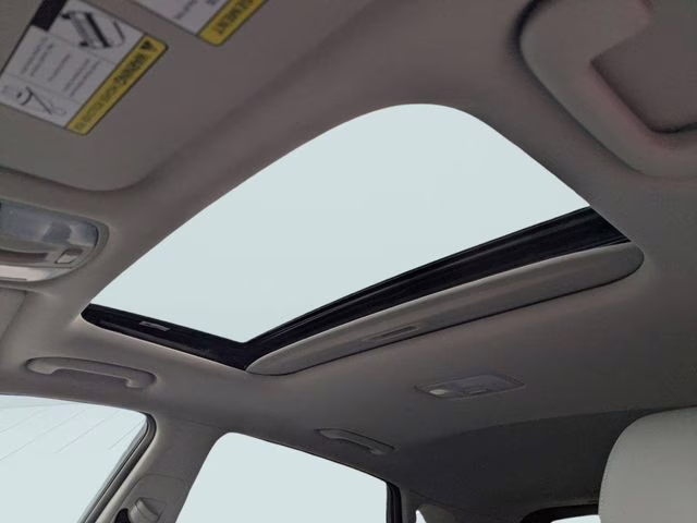 2020 Sonic Silver Hyundai Kona Ultimate FWD SUV