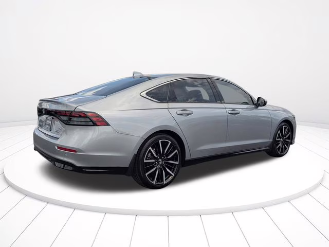 2023 Lunar Silver Metallic Honda Accord Hybrid Touring FWD Sedan