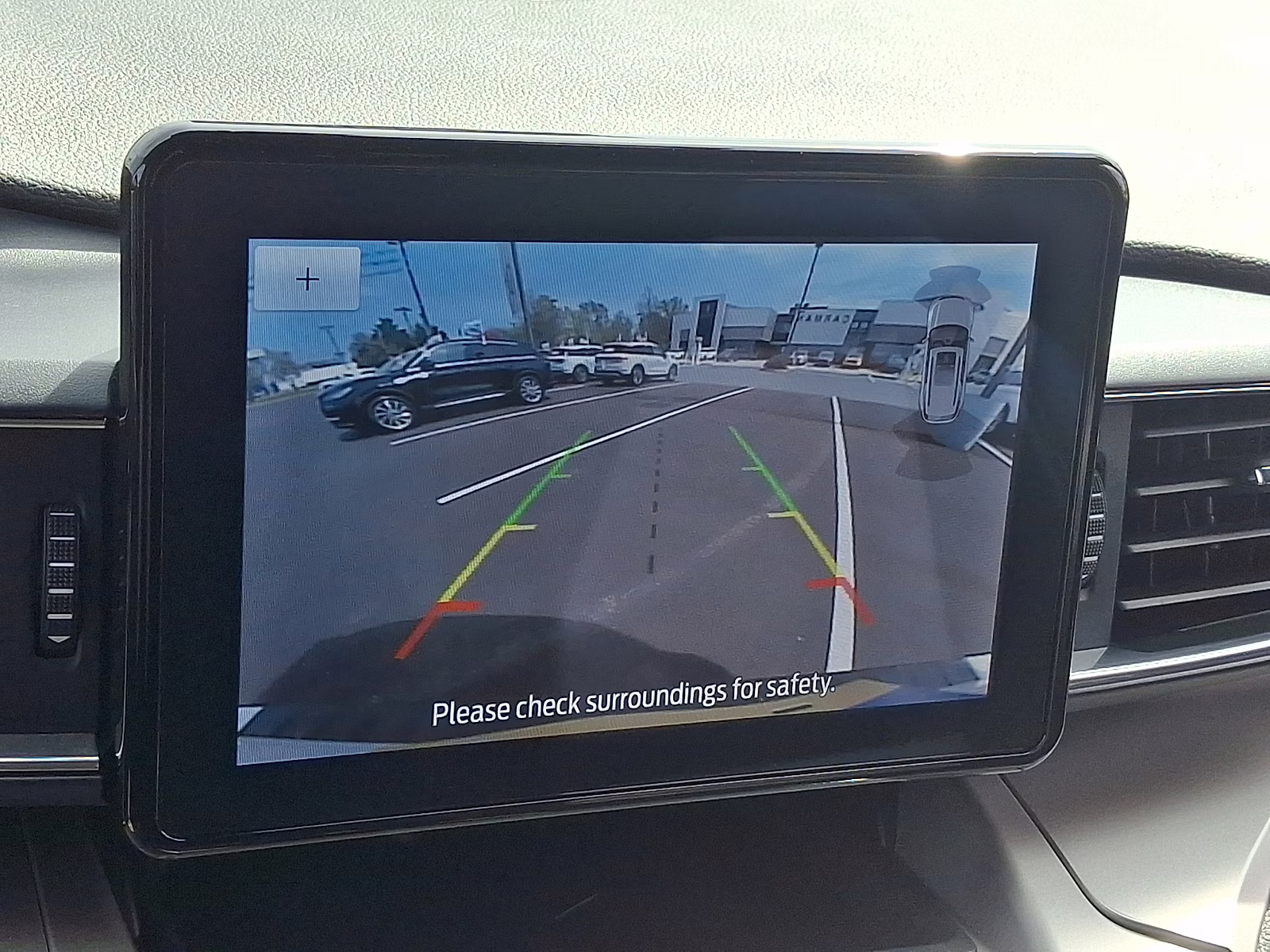 2024 Star White Metallic Tri-Coat - AZ Ford Explorer XLT 4X4