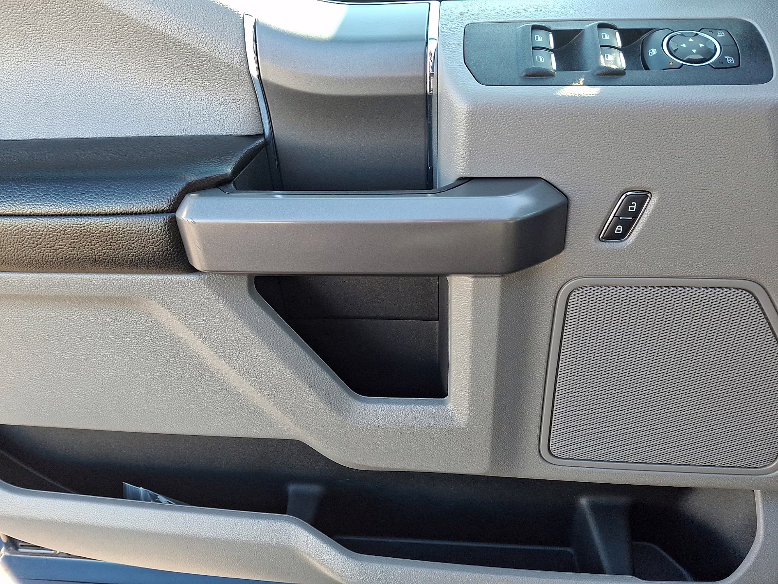 2019 Blue Jeans Metallic - N1 Ford F-150 XLT 4X4