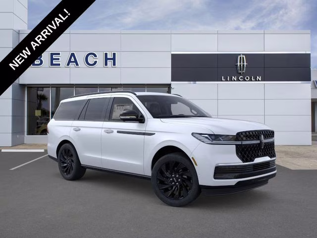 2026 Star White Metallic Tri-Coat Lincoln Navigator Reserve 4X4 SUV