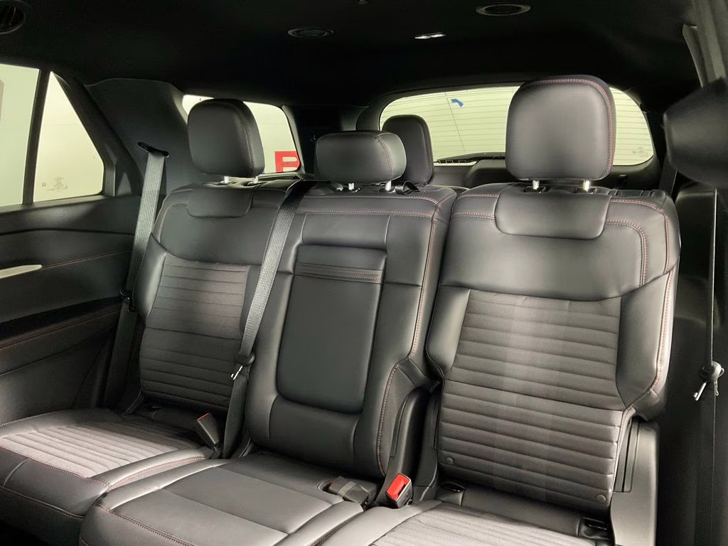 2026 White Ford Explorer ST-Line RWD SUV